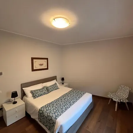 Apartment Dimora Rose *